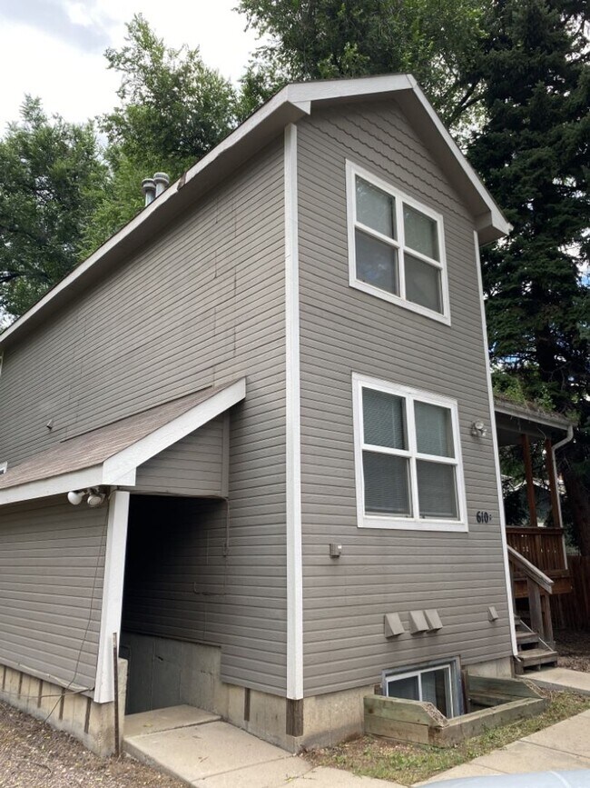 Foto del edificio - STUDENTS WELCOME! Single-Family Home Walking Distance to CSU!