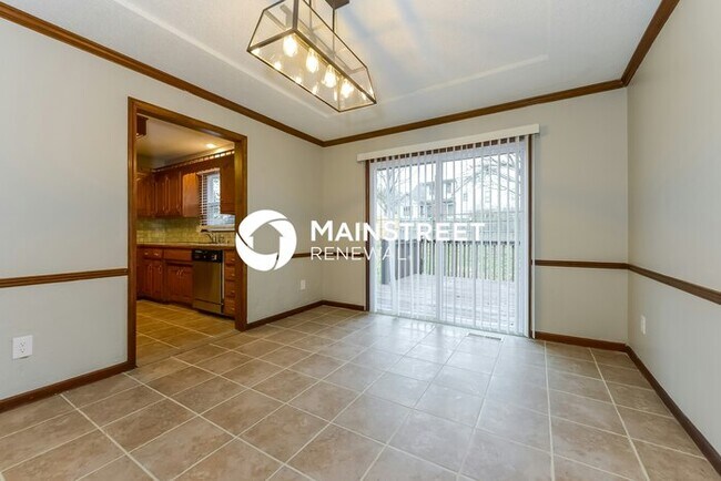 Foto del edificio - 3 Bedroom Pet-Friendly Home in LEES SUMMIT...