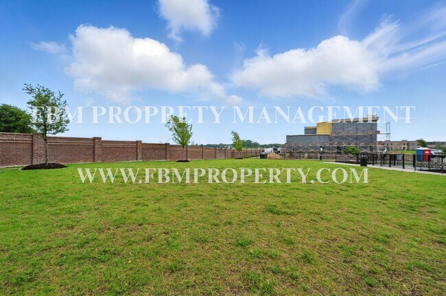 Building Photo - 2867 Amelia Ln