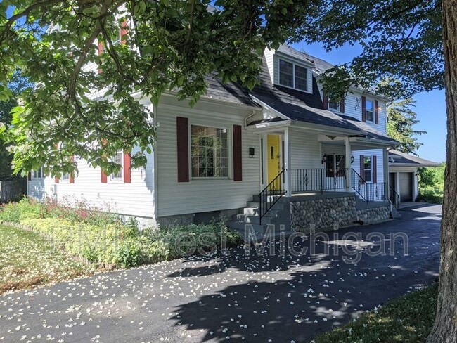 Building Photo - 2309 Elmridge Dr NW
