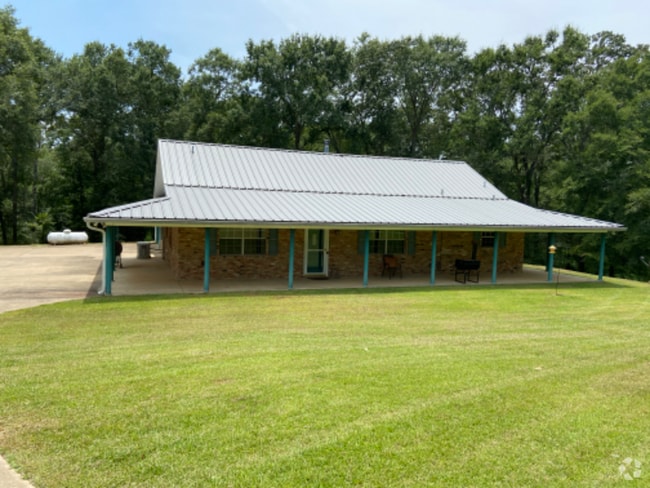 Building Photo - 1540 Dove Rd