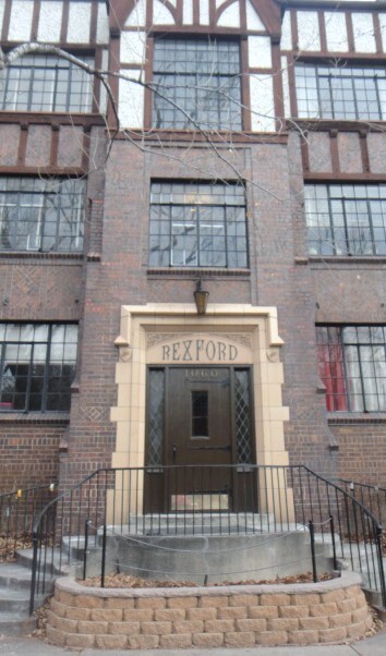 Building Photo - 1060 N Washington St