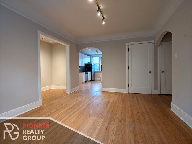 Foto del edificio - Rockwell Courtyard Apartments