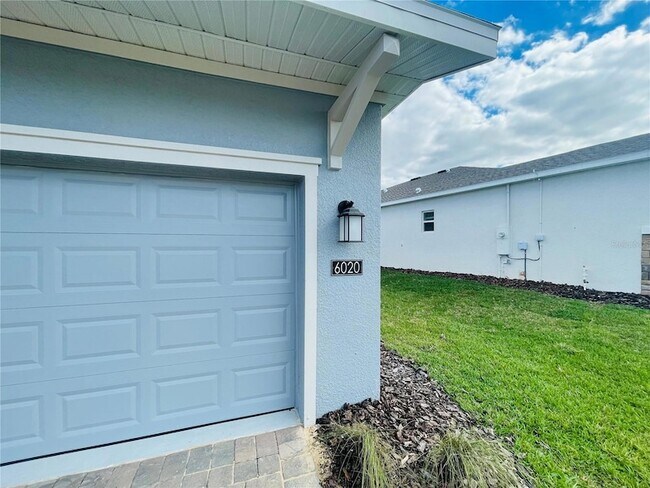 Foto del edificio - 6020 Shavasana Rd