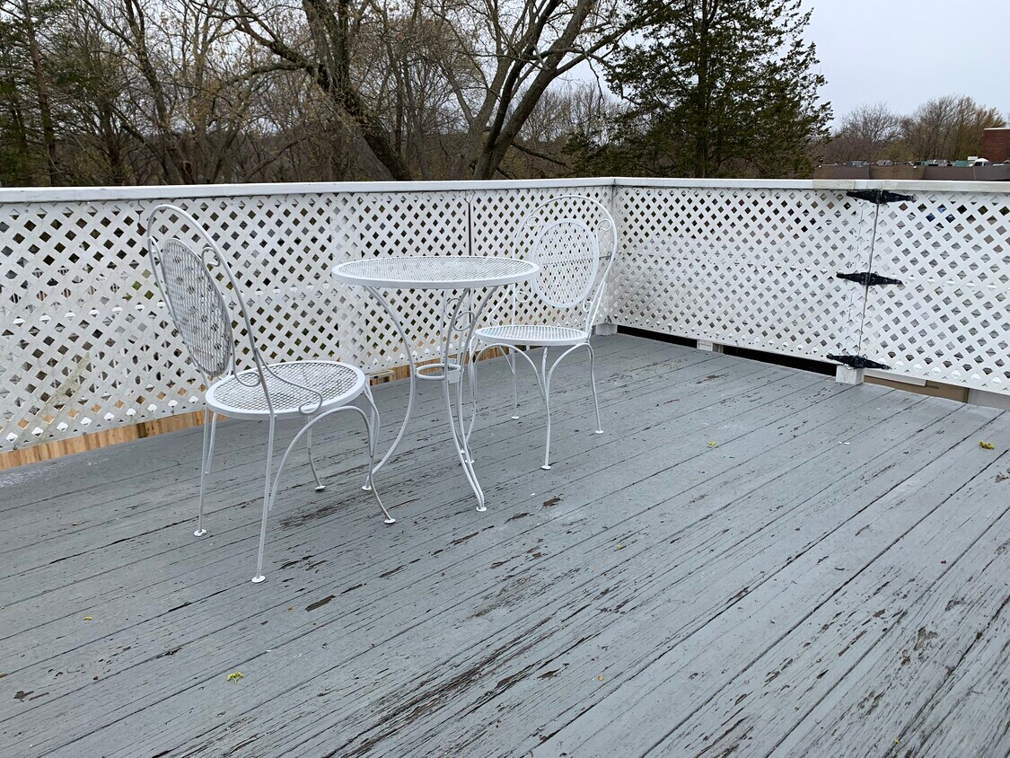 12 Richards St, Danvers, MA 01923 Condo for Rent in Danvers, MA