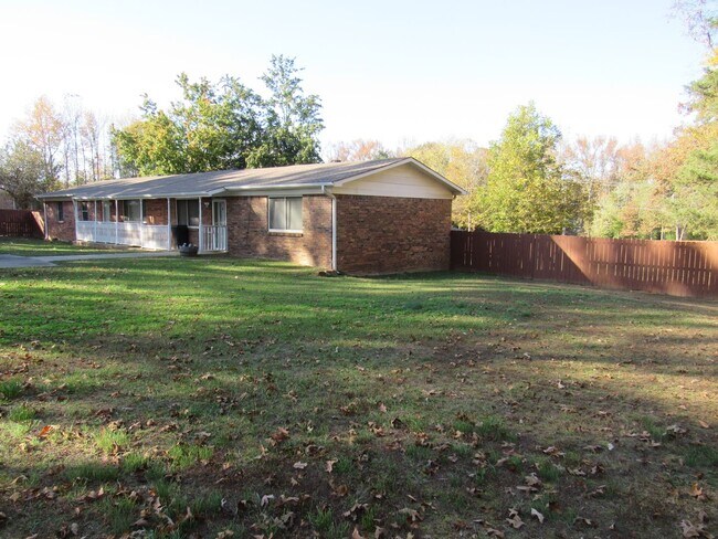 Foto del edificio - Contact Peggy 501 676 1758