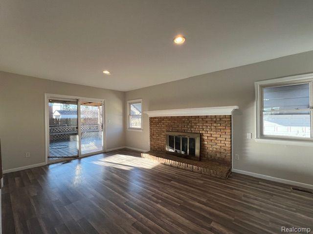 Foto del edificio - 15931 O Connor Ave