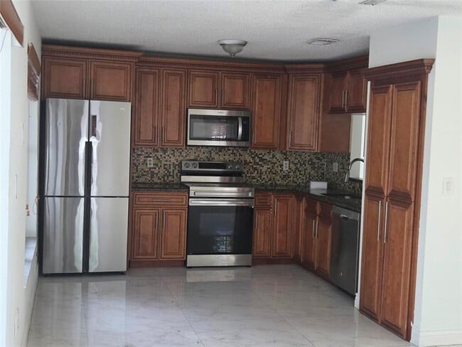 Foto del edificio - 7000 SW 39th Ct