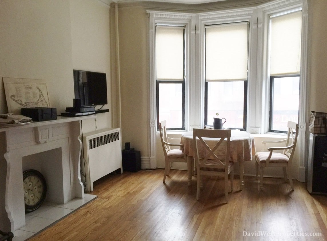 Primary Photo - 83 7th Ave