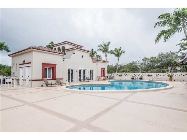 Foto del edificio - 8600 SW 67th Ave