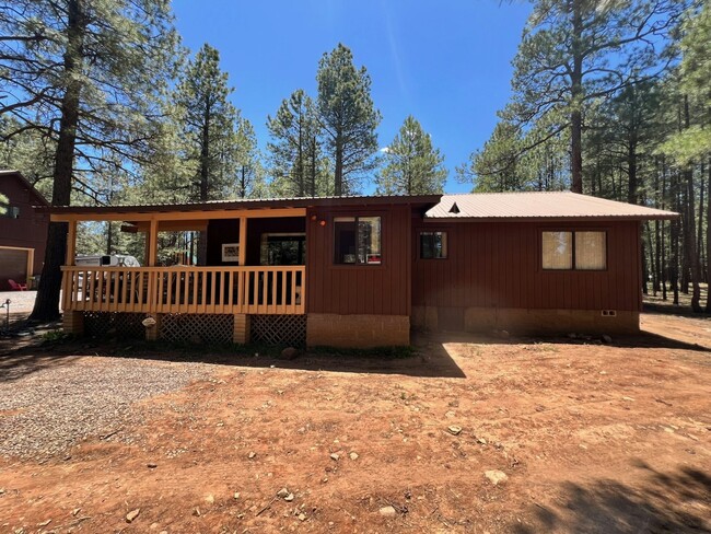 Building Photo - 1882 Mineral Drive, Unit Cabin