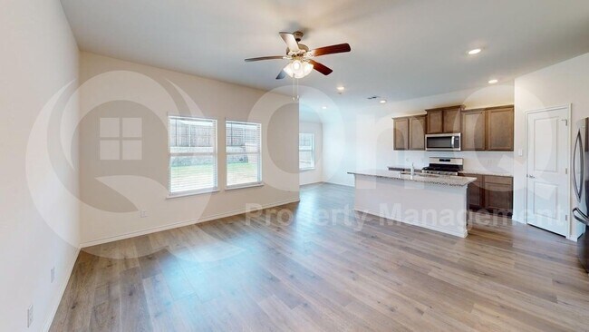 Foto del edificio - 1604 Silver Landing Trail