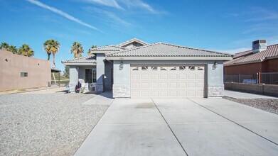 Building Photo - 11811 Apache Ave