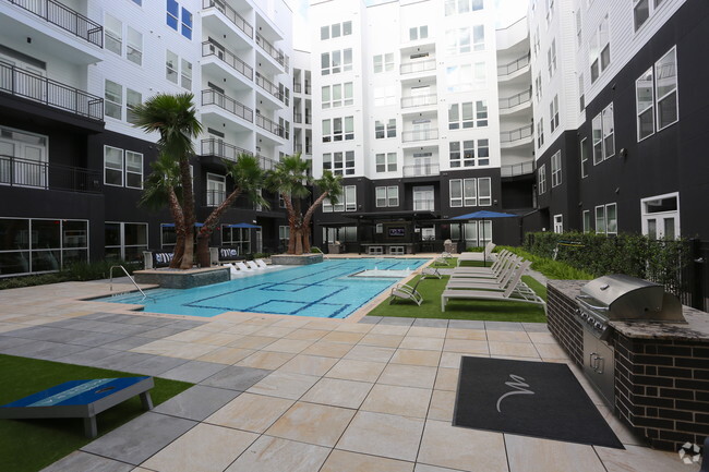 Building Photo - 611 Shepherd