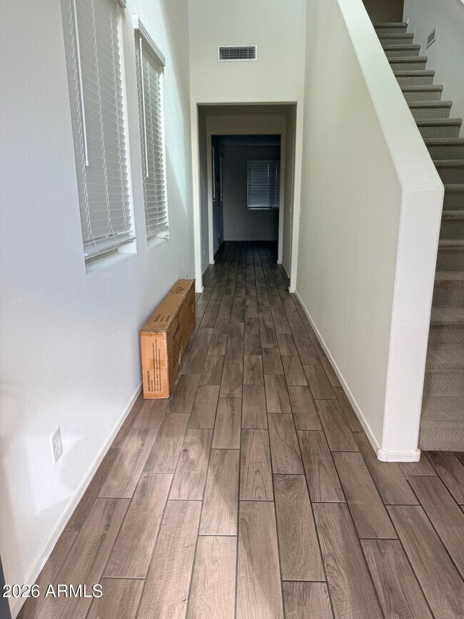 Foto del edificio - 6901 N 88th Dr