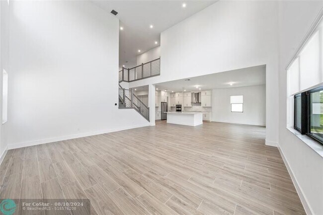 Building Photo - 2652 NW 87th Ter