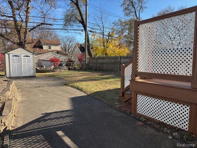 Foto del edificio - 901 Longfellow Ave