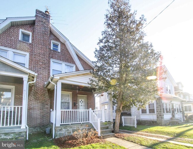 Building Photo - 4012 Berry Ave