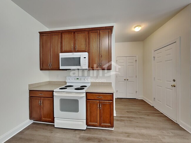 Foto del edificio - 1013 Triple Crown Dr