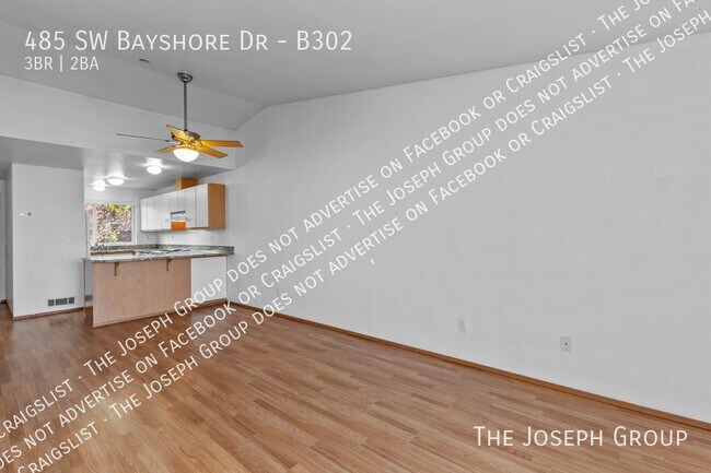 Foto del edificio - 485 SW Bayshore Dr
