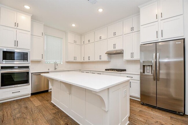 Foto del edificio - 6562 Scarlet Pond Ln
