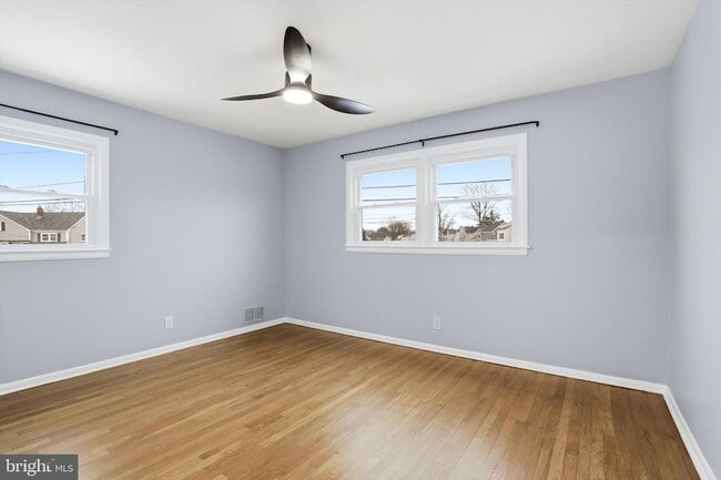 Building Photo - 2 Tekening Way