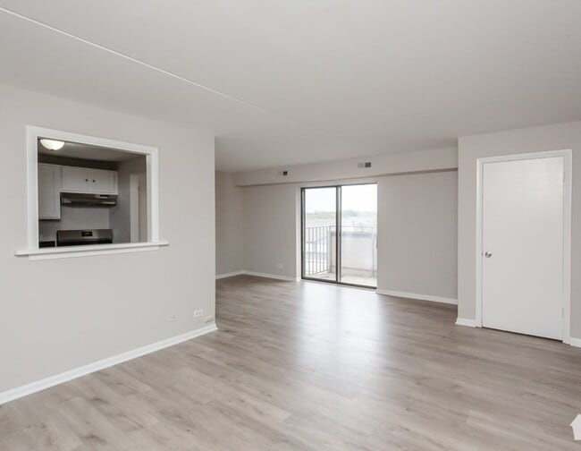 Building Photo - 1460 Fairlane Dr