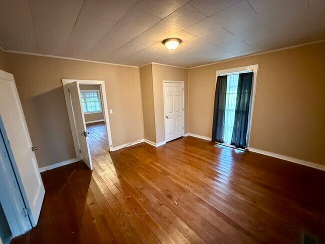 Building Photo - 340 N Elbert St