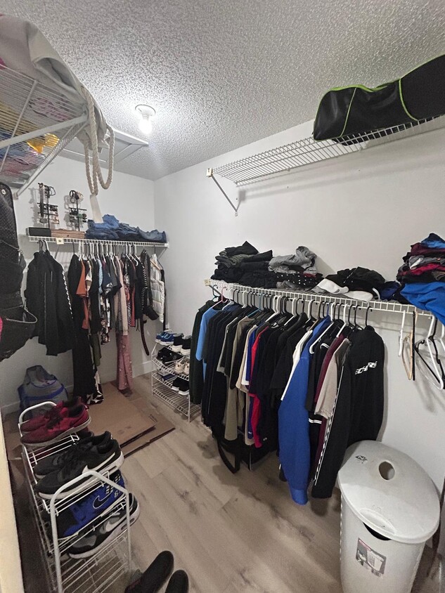 Foto principal - 6520 W 27th Ct