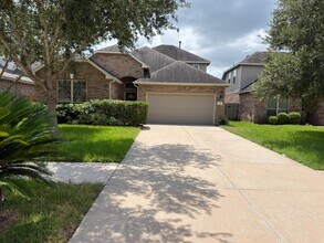 Building Photo - 3419 Selene Dr