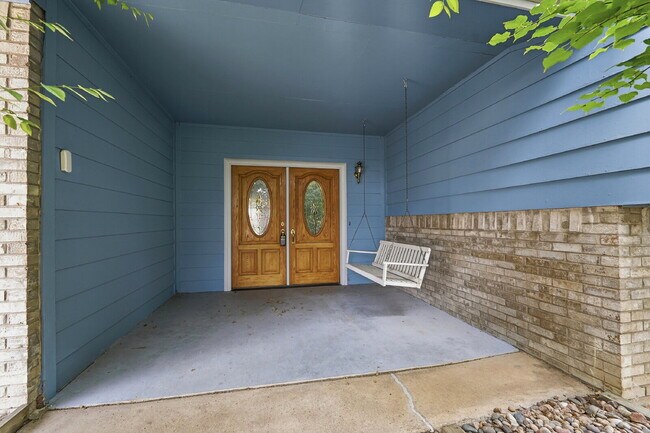 Building Photo - $3,195.95 - 4 Bed, 3 Bath Home in Thornton with Sun Room, Finished Basement & Fenced Backyard