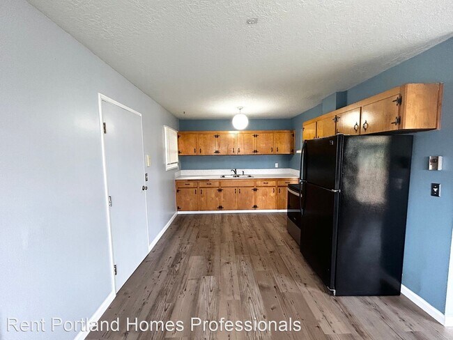 Building Photo - 4 br, 1.5 bath House - 1223 NE 75th Avenue
