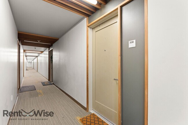 Foto del edificio - 50 Jerrold Ave