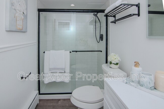 Foto del edificio - 4194 Packard St