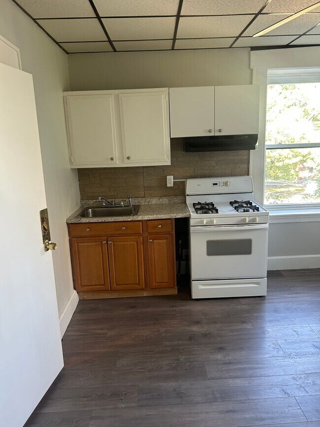 Foto del edificio - Studio Apartment for Rent – Utilities Included!