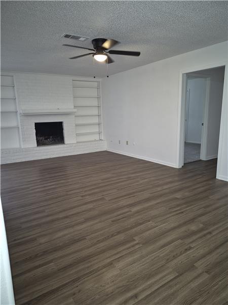 Building Photo - 1104 Woodland W Dr
