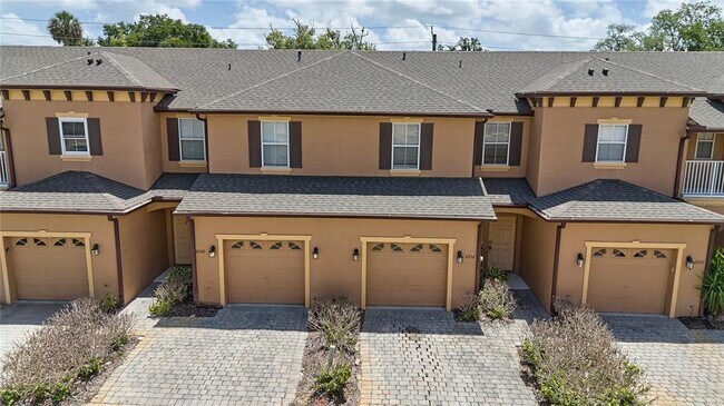 Foto del edificio - 2730 Retreat View Cir