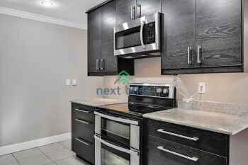 Foto del edificio - Beautiful home with 2 beds, 1 baths for rent Live in the Heart of Bellevue!