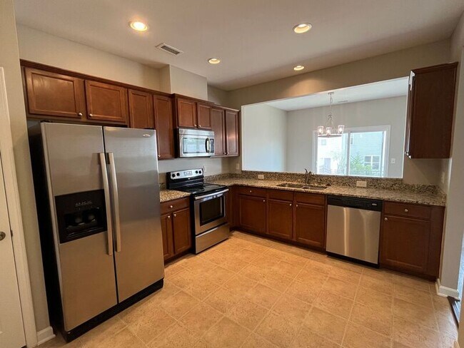 Building Photo - 8206 Yaxley Hall Dr