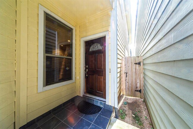 Foto del edificio - 1110 Beall Landing Ct