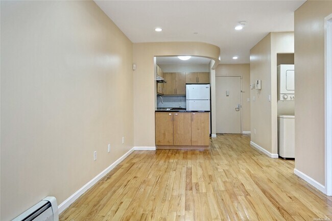 Building Photo - 38-22 147th St