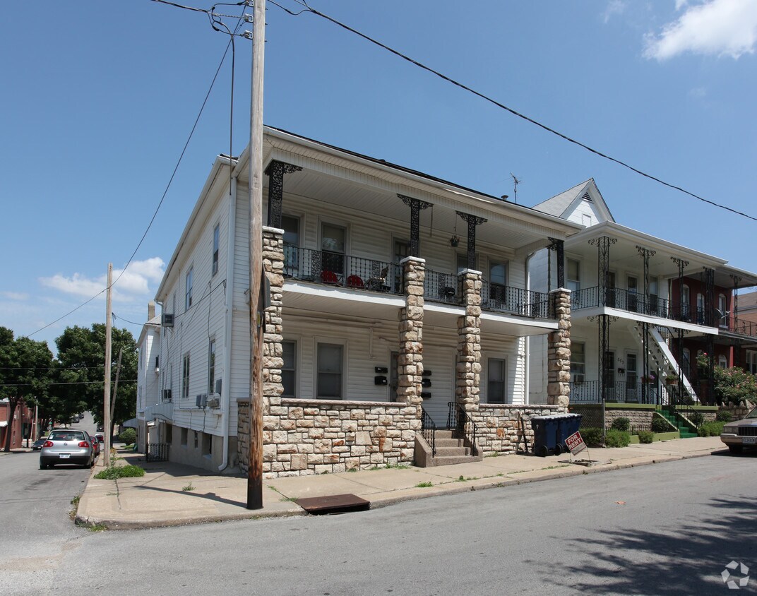 Foto del edificio - 549 Campbell St