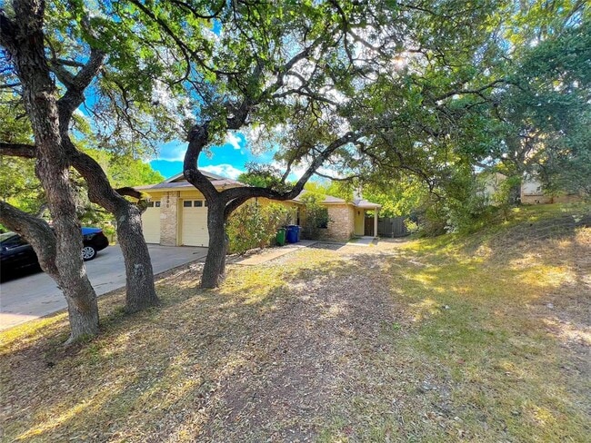 Building Photo - 9900 Hundred Oaks Cir