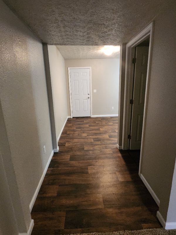 Foto del edificio - 2BED/1.5-2B15 BATH