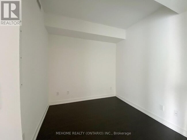 Building Photo - 85 Wood St