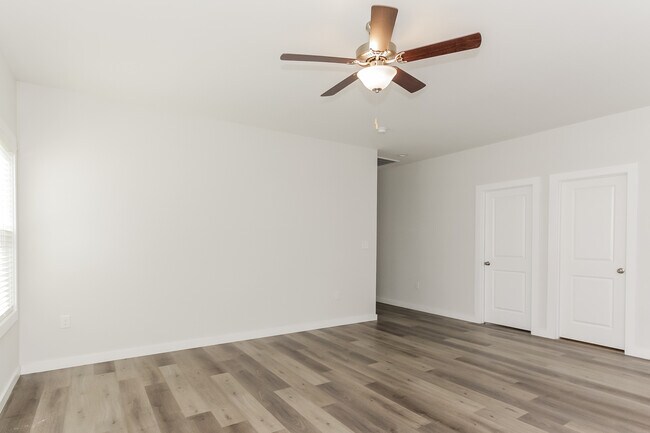 Foto del edificio - 2626 Hemphill St