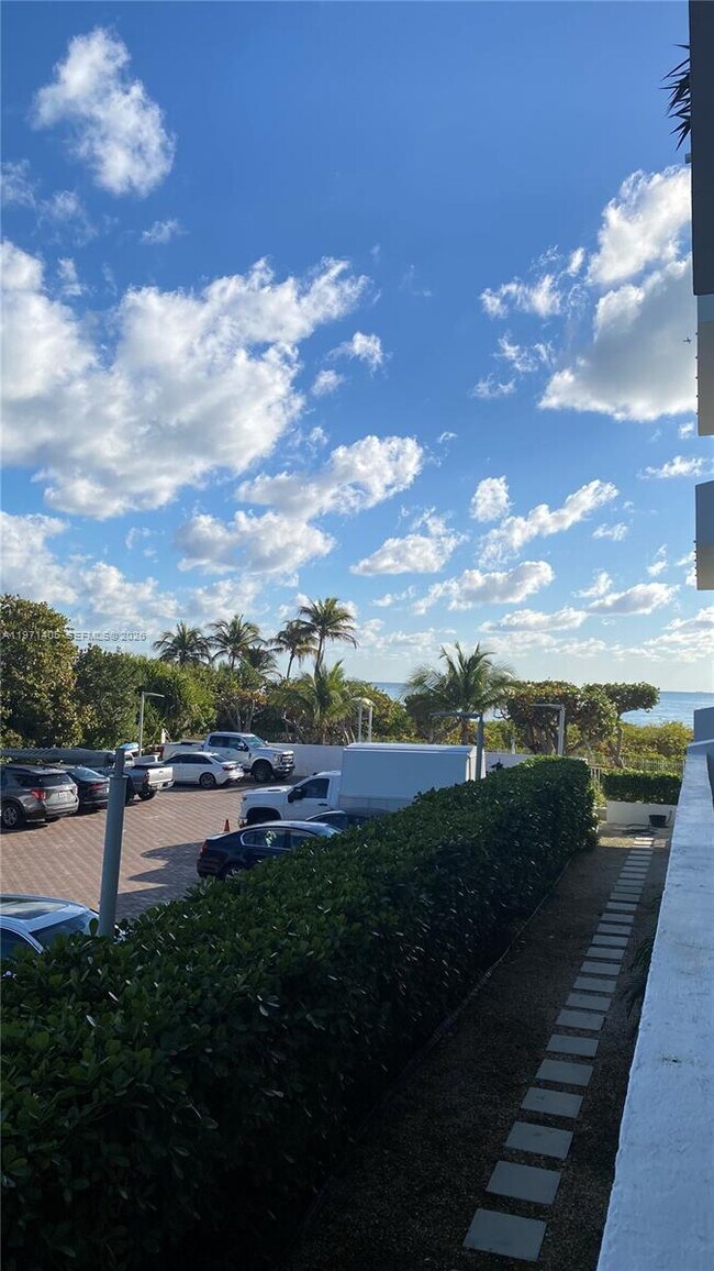 Building Photo - 177 Ocean Ln Dr