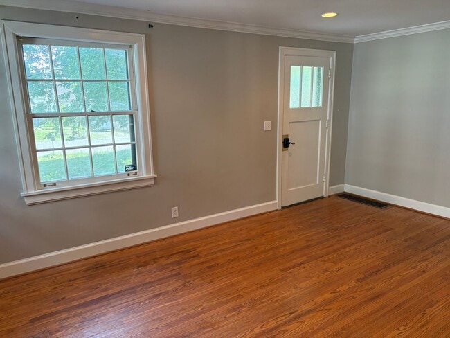 Photo - Colorado Ave Apartment