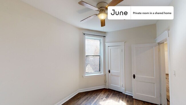 Foto del edificio - Room in Shared 3 bed/1.5 bath home