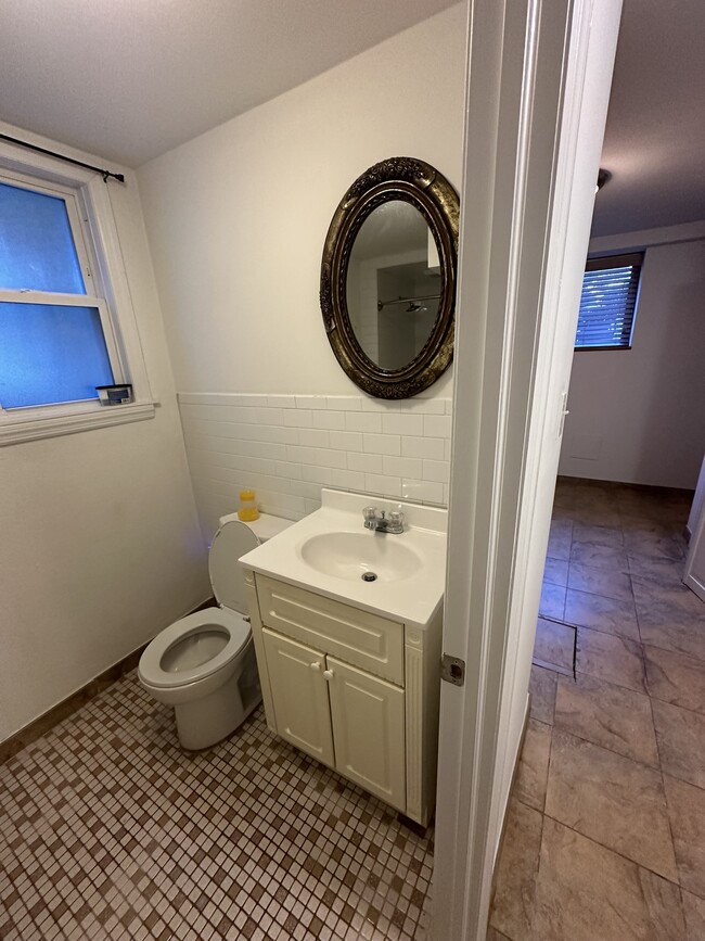 Full bathroom with shower - 2234 Kingsland Ave